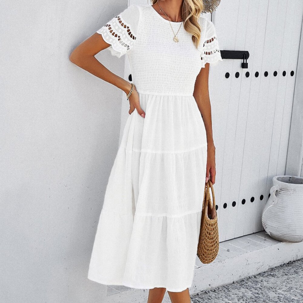 Solid color hollow dress